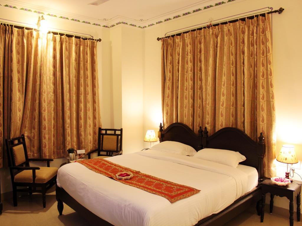 Hotel Mahima Palace Udaipur Exterior foto